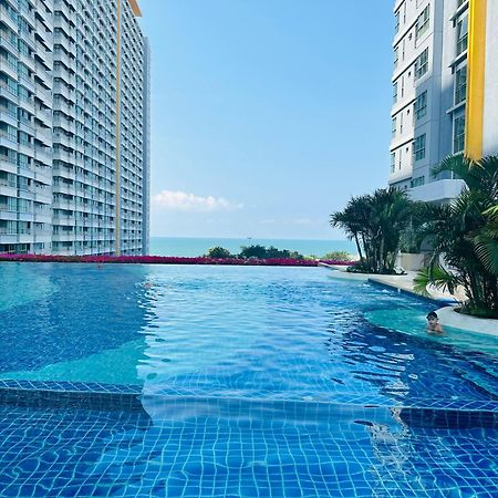 Seaview Beach Room Lumpini-Pool And Gym Face To Ocean Pantai Jomtien Bagian luar foto