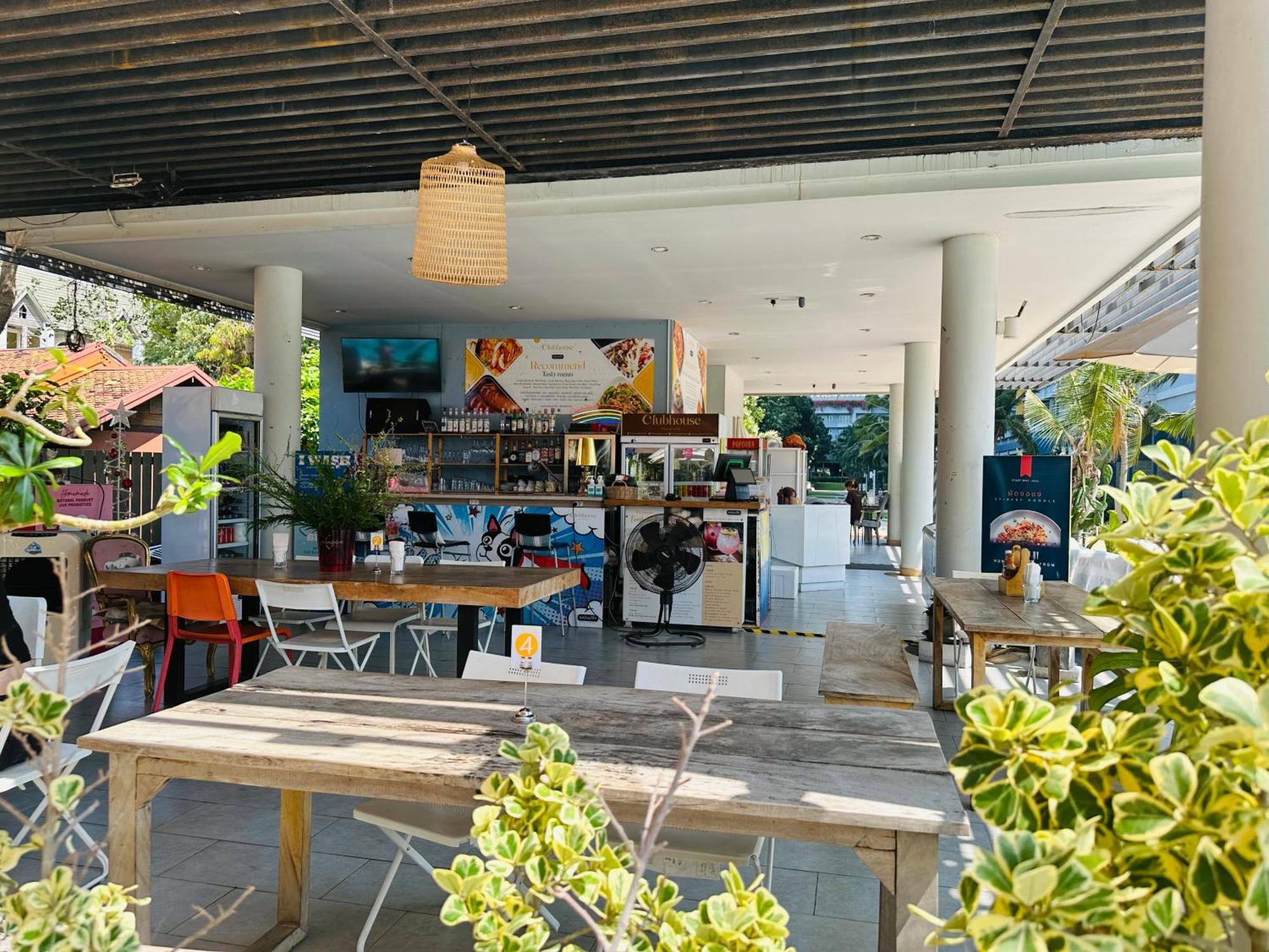 Seaview Beach Room Lumpini-Pool And Gym Face To Ocean Pantai Jomtien Bagian luar foto