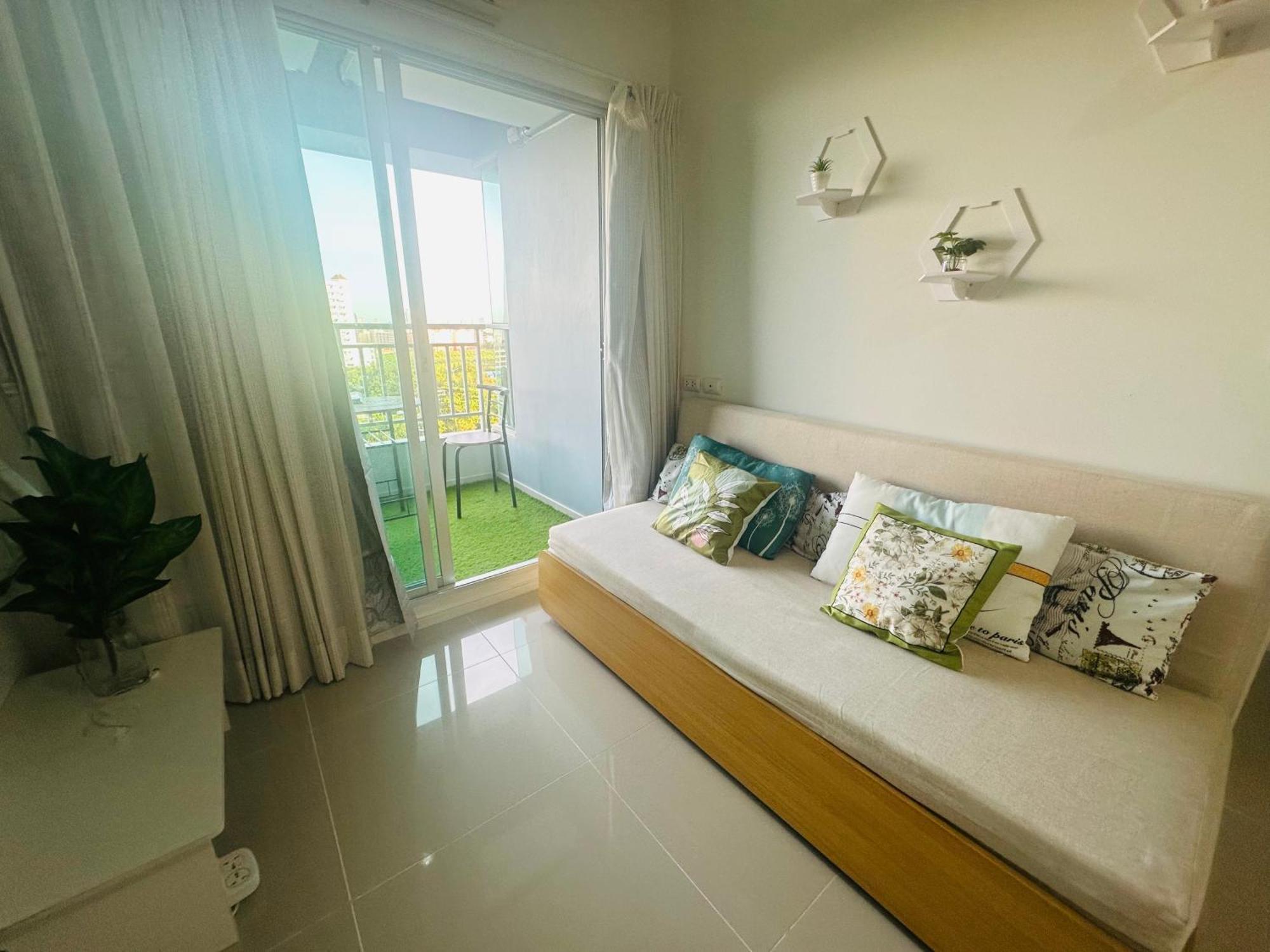 Seaview Beach Room Lumpini-Pool And Gym Face To Ocean Pantai Jomtien Bagian luar foto